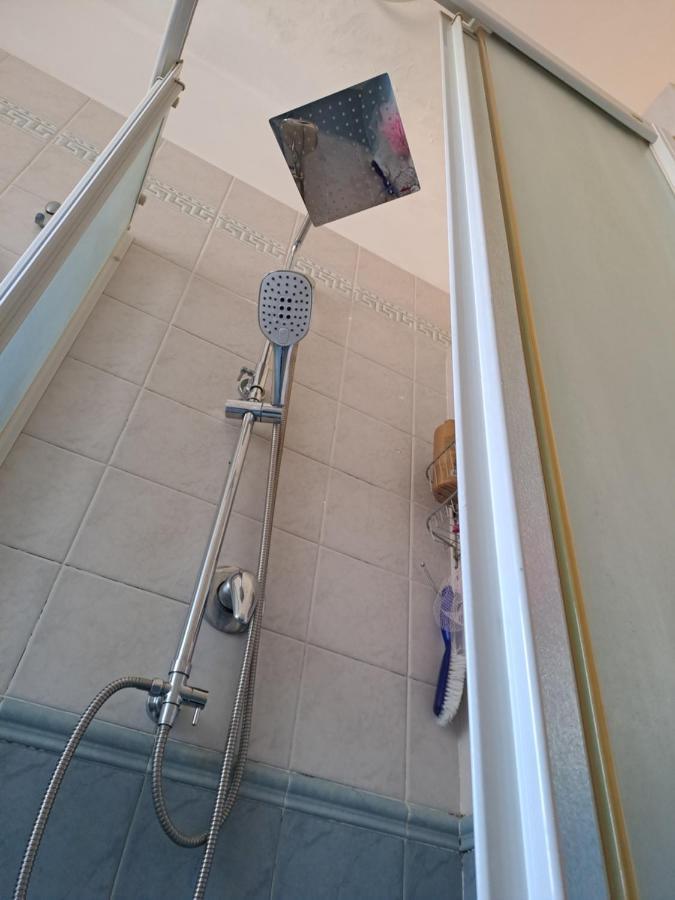 Cozy Room Stanza Close City Center In A Family House Stanza In Appartamento Condiviso Noi Viviamo In Casa Stanza In Affitto トリノ エクステリア 写真