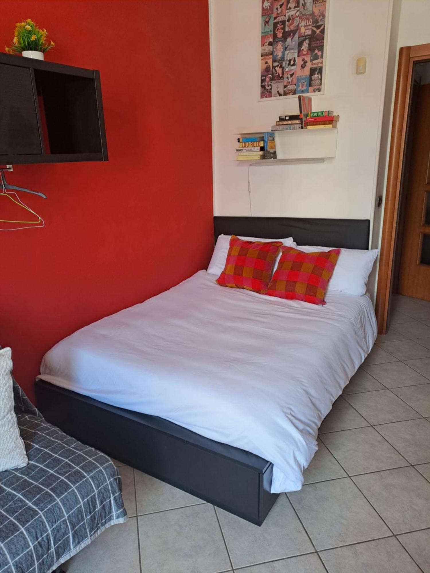 Cozy Room Stanza Close City Center In A Family House Stanza In Appartamento Condiviso Noi Viviamo In Casa Stanza In Affitto トリノ エクステリア 写真