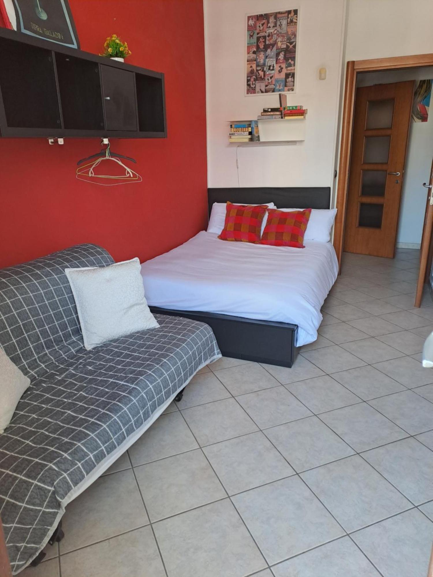 Cozy Room Stanza Close City Center In A Family House Stanza In Appartamento Condiviso Noi Viviamo In Casa Stanza In Affitto トリノ エクステリア 写真